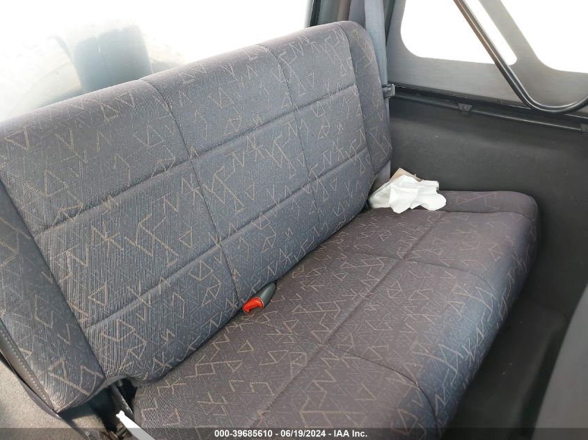 2002 Jeep Wrangler Sport VIN: 1J4FA49S82P765819 Lot: 39685610