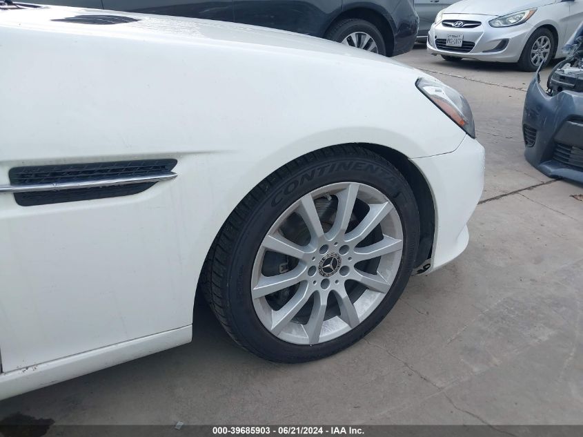 WDDPK3JA1JF155520 2018 Mercedes-Benz Slc 300 300