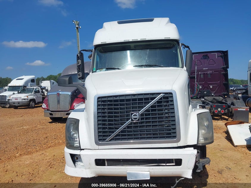 2014 Volvo Vn Vnl VIN: 4V4NC9EH9EN153068 Lot: 39685906