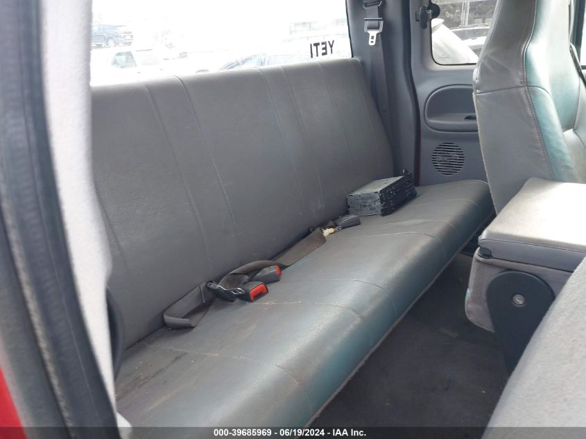 2000 Dodge Ram 1500 VIN: 1B7HF13Y5YJ132458 Lot: 39685969