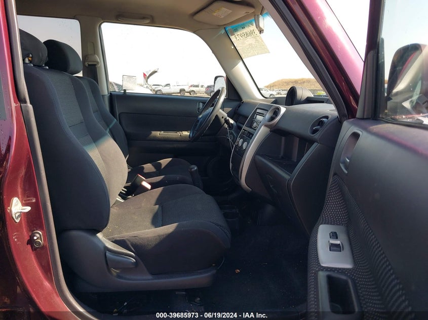 2004 Toyota Scion Xb VIN: JTLKT324040154851 Lot: 39685973