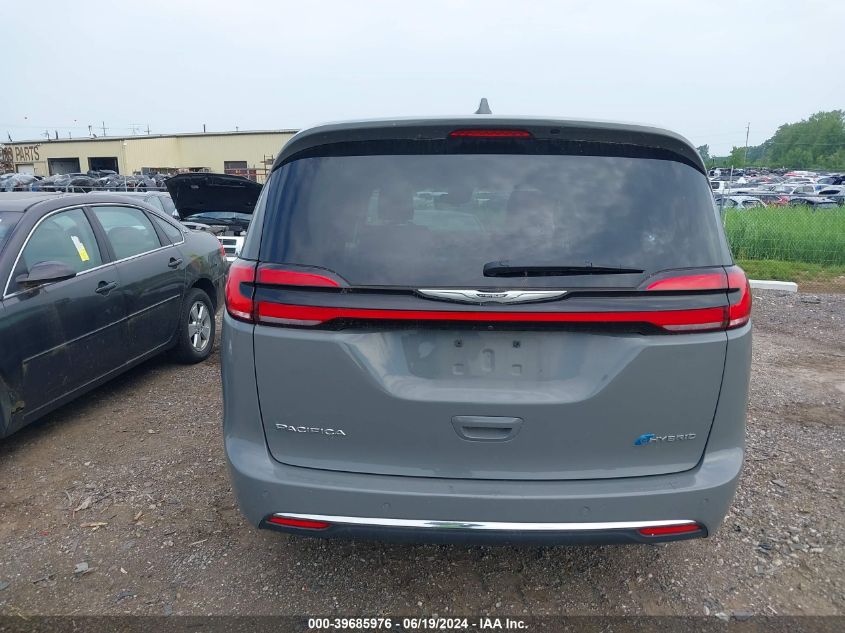 2022 Chrysler Pacifica Hybrid Touring L VIN: 2C4RC1L7XNR136999 Lot: 39685976