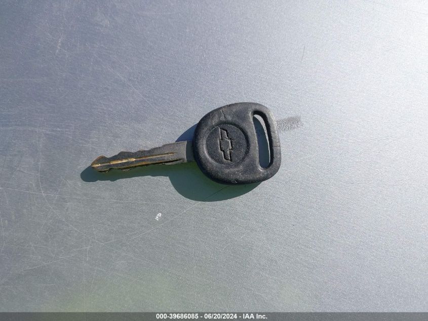 1999 Chevrolet Blazer Ls VIN: 1GNDT13W6X2117716 Lot: 39686085