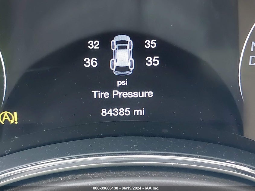 2018 Jeep Grand Cherokee Overland VIN: 1C4RJFCG9JC257058 Lot: 39686130