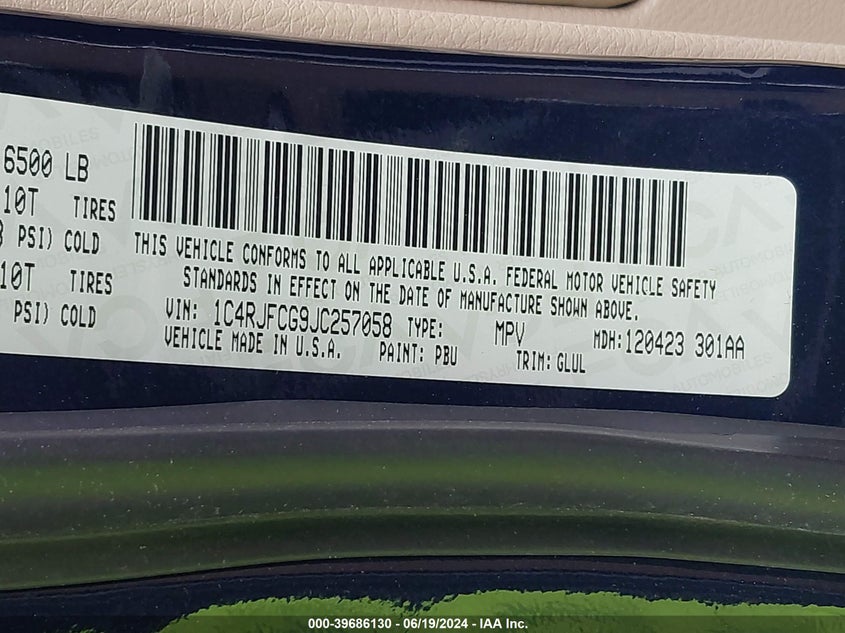 2018 Jeep Grand Cherokee Overland VIN: 1C4RJFCG9JC257058 Lot: 39686130