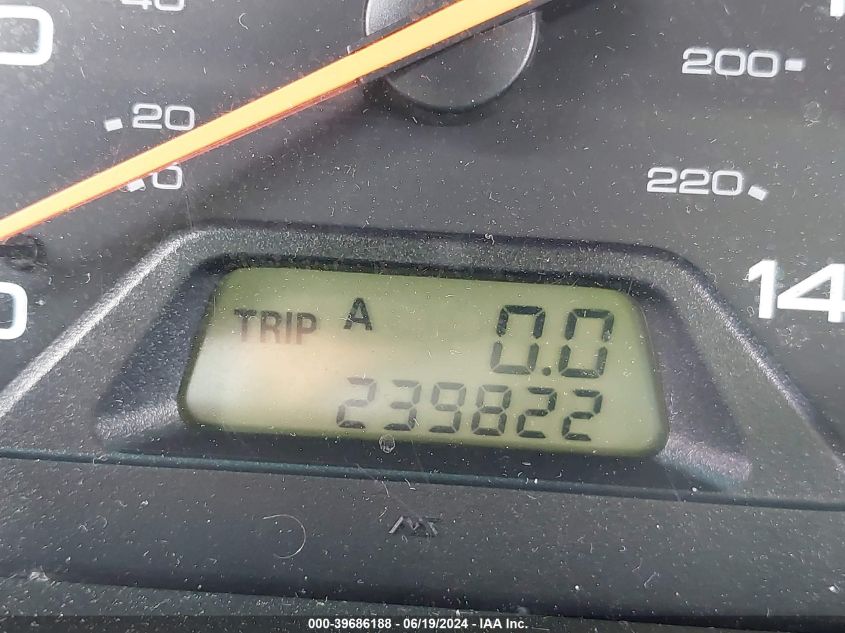 2000 Honda Odyssey Lx VIN: 2HKRL1854YH526439 Lot: 39686188