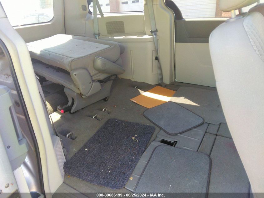 2008 Chrysler Town & Country Lx VIN: 2A8HR44H98R151624 Lot: 39686199