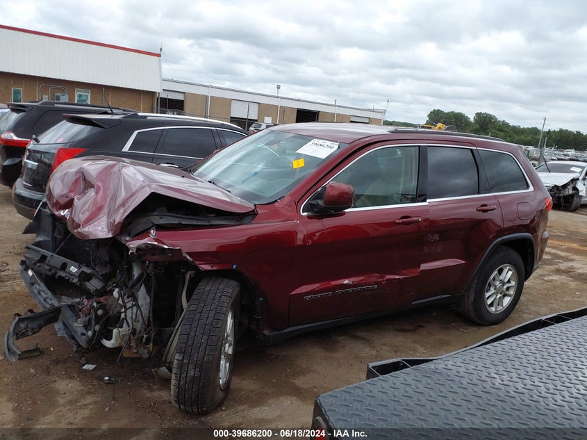 2018 Jeep Grand Cherokee Laredo 4X4 VIN: 1C4RJFAG1JC308765 Lot: 39686200