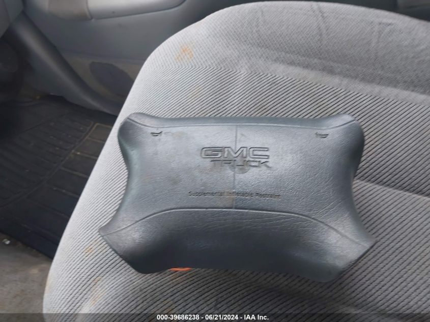 1996 GMC Sierra C1500 VIN: 2GTEC19R7T1542970 Lot: 39686238