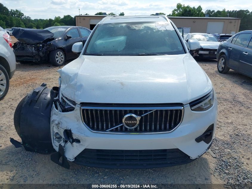 2023 Volvo Xc40 Plus VIN: YV4L12UNXP2975855 Lot: 39686255