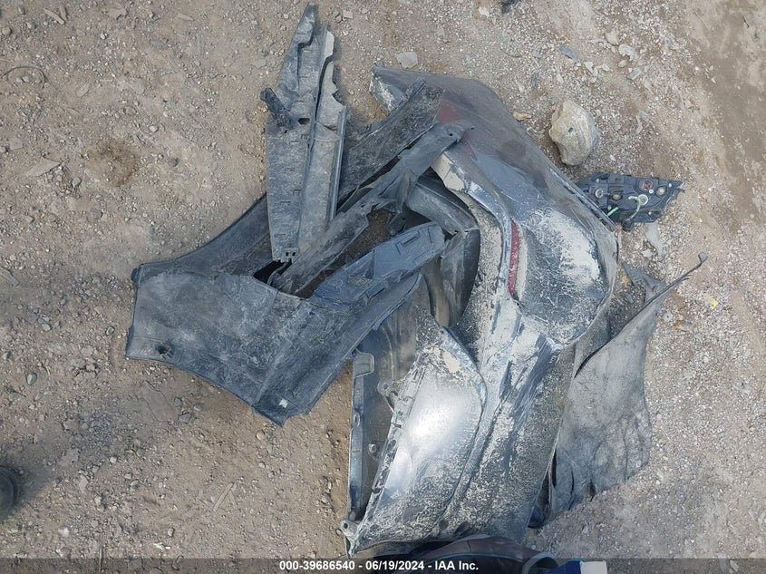 2019 TOYOTA CAMRY L/LE/XLE/SE/XSE - 4T1B11HK6KU701361