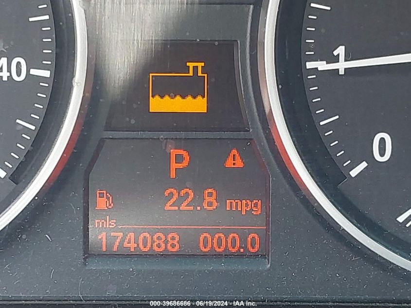 2008 BMW 328I VIN: WBAVA37578NL55586 Lot: 39686686