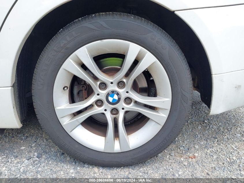 2008 BMW 328I VIN: WBAVA37578NL55586 Lot: 39686686