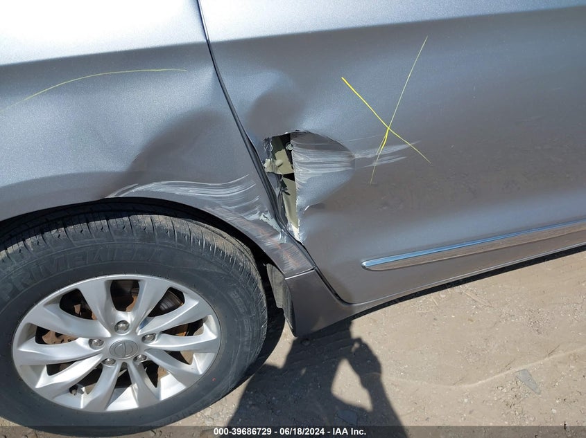 2019 CHRYSLER PACIFICA TOURING L - 2C4RC1BGXKR560390