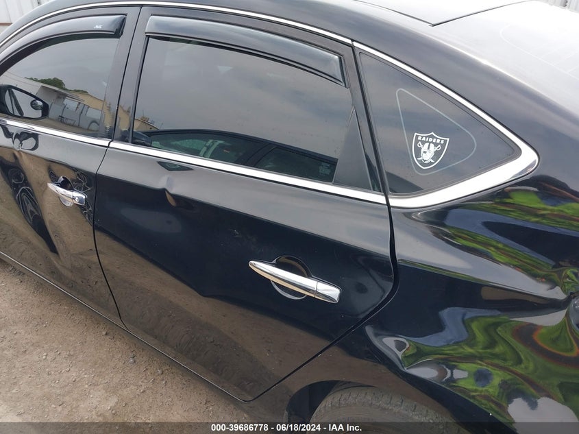 2018 Nissan Sentra S VIN: 3N1AB7AP7JY302849 Lot: 39686778