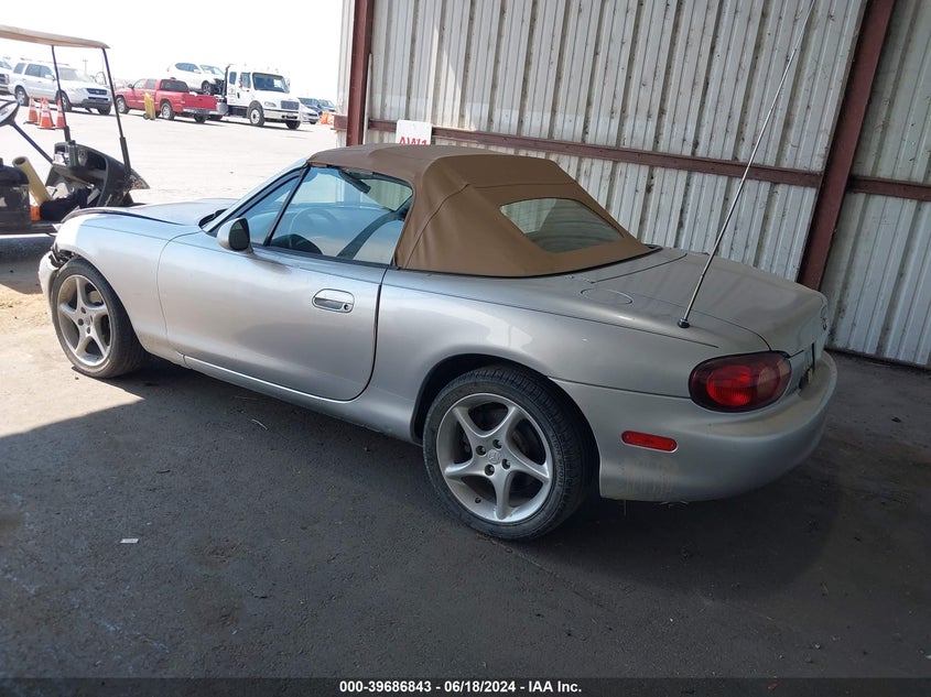2001 Mazda Mx-5 Miata Ls/Special Edition VIN: JM1NB353410209134 Lot: 39686843