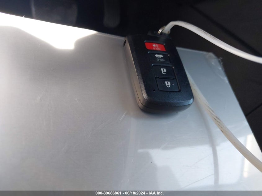 2017 Toyota Corolla Se VIN: 5YFBURHE6HP603344 Lot: 39686861