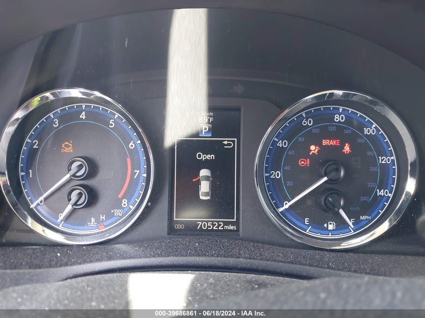 2017 Toyota Corolla Se VIN: 5YFBURHE6HP603344 Lot: 39686861