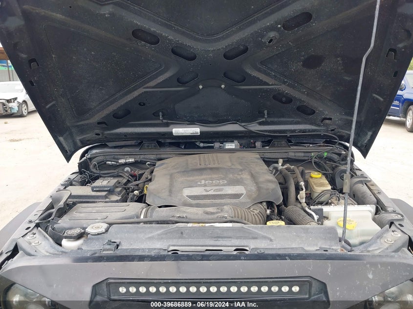 2016 JEEP WRANGLER UNLIMITED SPORT - 1C4HJWDG5GL196584