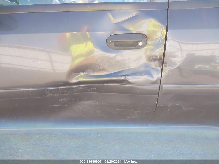 2007 Chevrolet Trailblazer Ls VIN: 1GNDT13S972215667 Lot: 39686907