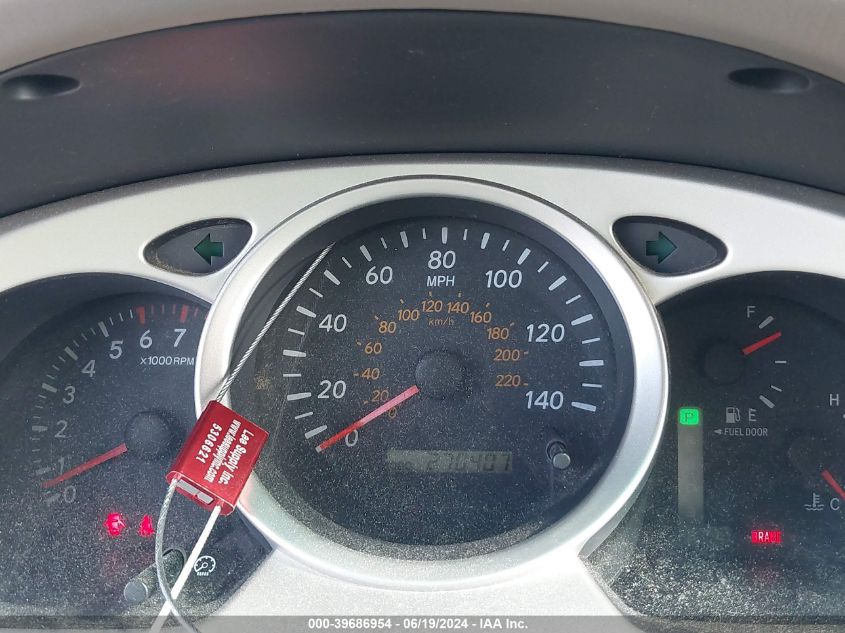 2005 Toyota Highlander Limited V6 VIN: JTEEP21A850068201 Lot: 39686954