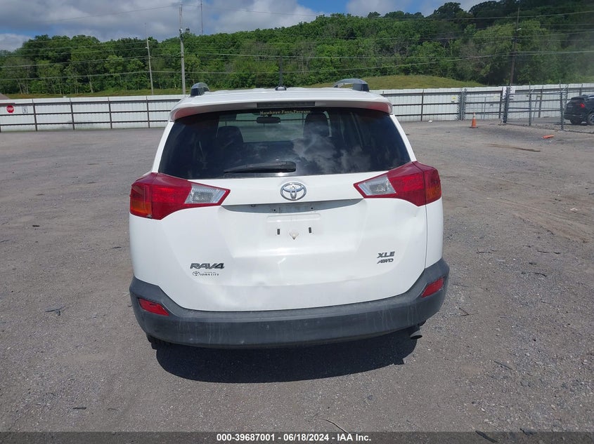 2014 TOYOTA RAV4 XLE - JTMRFREV1ED053126