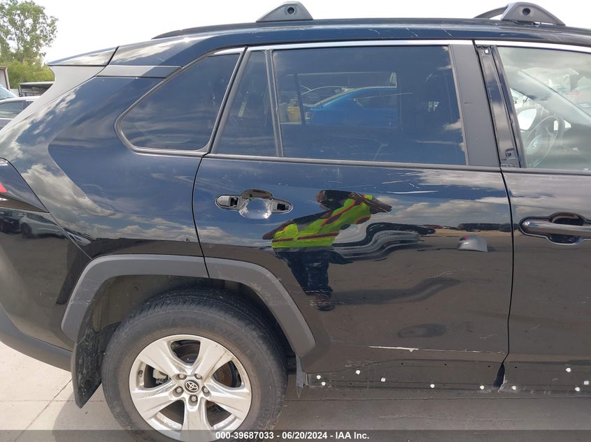 2021 TOYOTA RAV4 XLE - 2T3P1RFV9MW229023