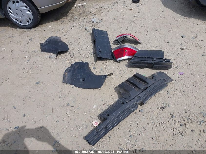 2008 Ford Focus S VIN: 1FAHP34N18W179797 Lot: 39687351