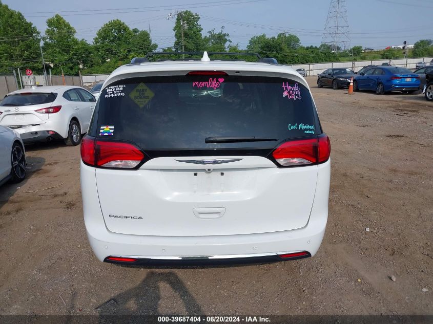 2019 Chrysler Pacifica Touring L VIN: 2C4RC1BG5KR539415 Lot: 39687404