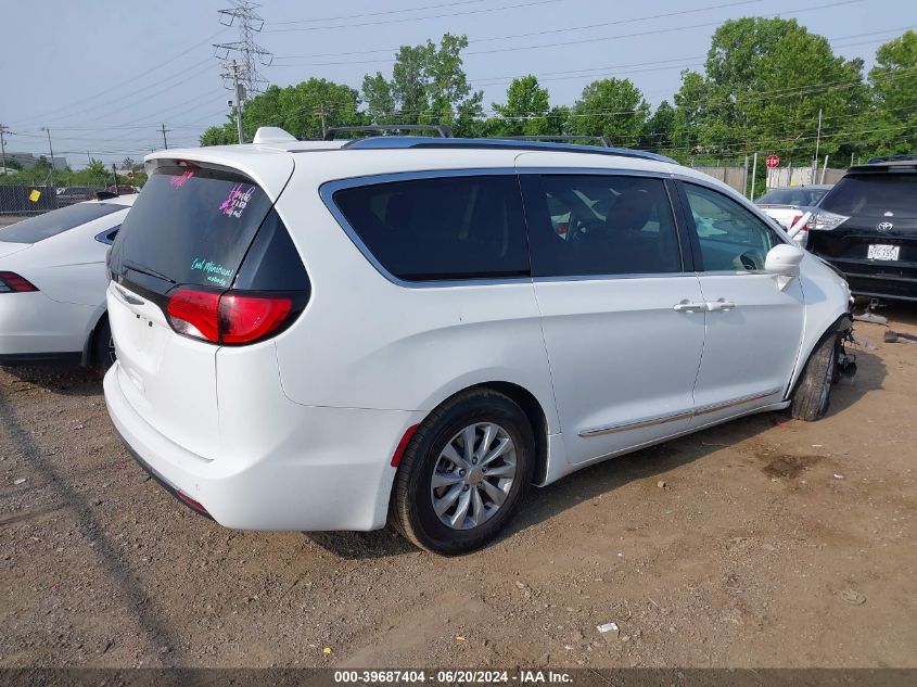 2019 Chrysler Pacifica Touring L VIN: 2C4RC1BG5KR539415 Lot: 39687404