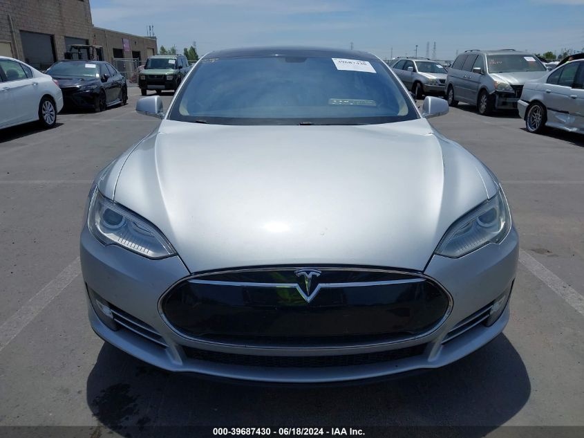 2014 Tesla Model S P85 VIN: 5YJSA1H19EFP43869 Lot: 39687430