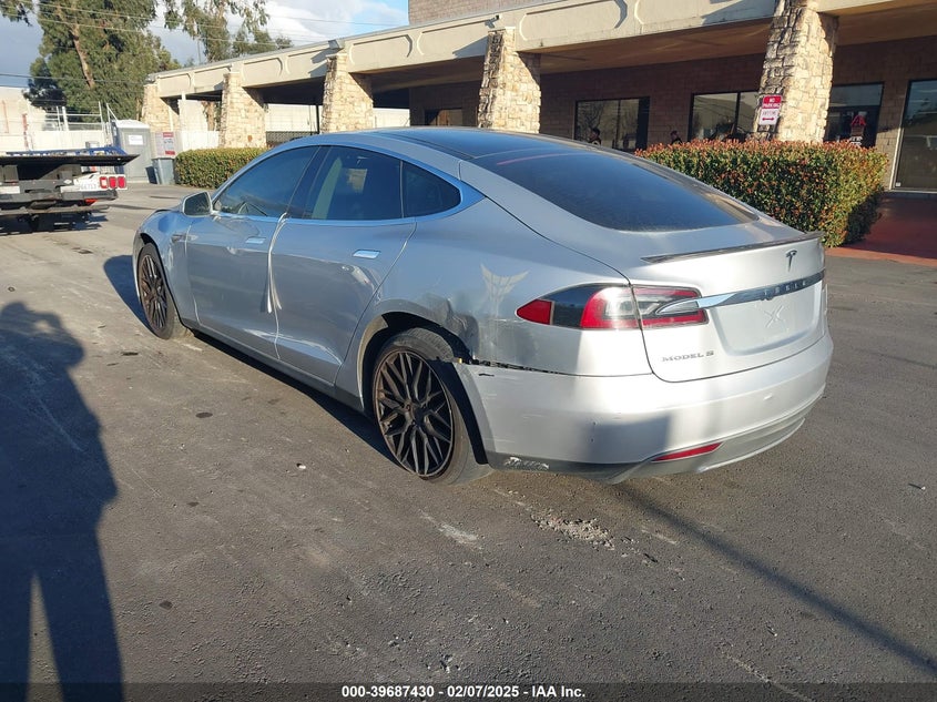 Vin: 5yjsa1h19efp43869, lot: 40174014, tesla model s p85 20143