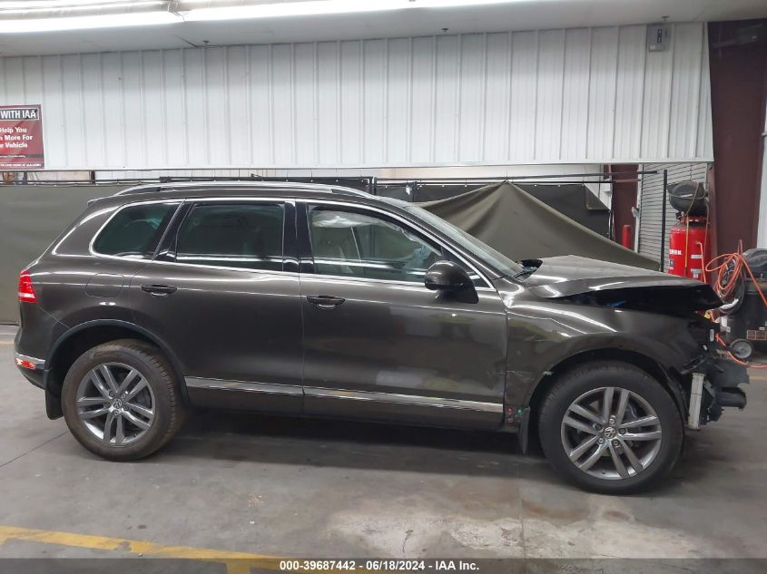 2015 Volkswagen Touareg V6 Tdi VIN: WVGEP9BP8FD003015 Lot: 39687442