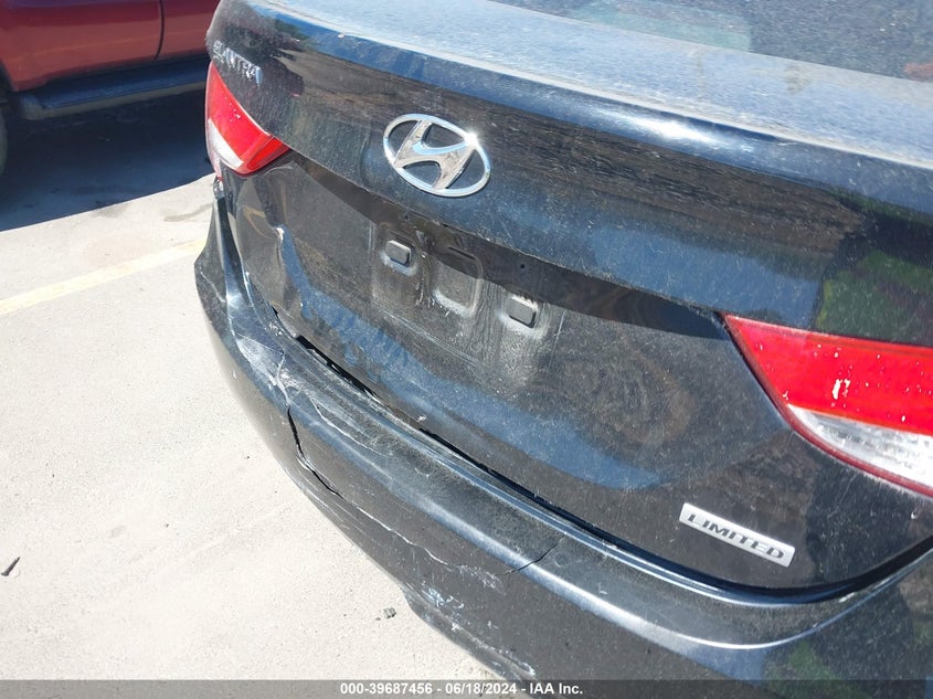 2013 Hyundai Elantra Limited VIN: KMHDH4AE7DU646769 Lot: 39687456