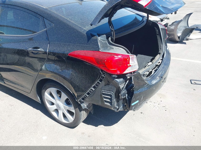 2013 Hyundai Elantra Limited VIN: KMHDH4AE7DU646769 Lot: 39687456