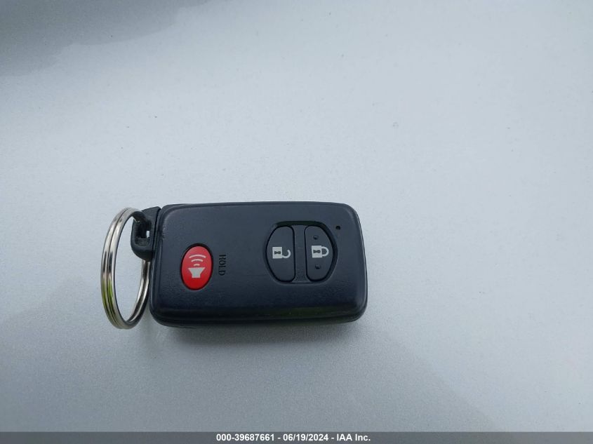 2013 Toyota Prius Three VIN: JTDKN3DUXD1676139 Lot: 39687661