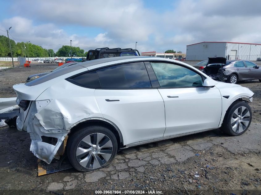 2021 Tesla Model Y Long Range Dual Motor All-Wheel Drive VIN: 5YJYGDEE3MF262628 Lot: 39687984