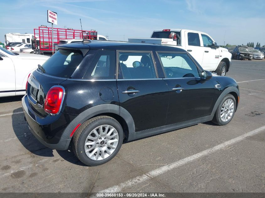 2015 Mini Hardtop Cooper VIN: WMWXS5C53FT827640 Lot: 39688153