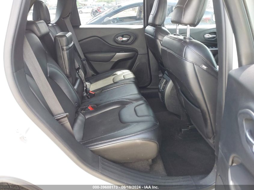 2019 Jeep Cherokee Latitude Plus 4X4 VIN: 1C4PJMLB5KD198926 Lot: 39688173