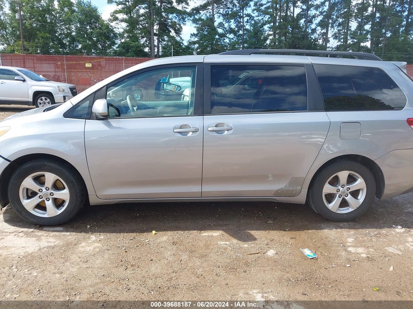 2011 Toyota Sienna Le V6 VIN: 5TDKK3DC0BS158153 Lot: 39688187