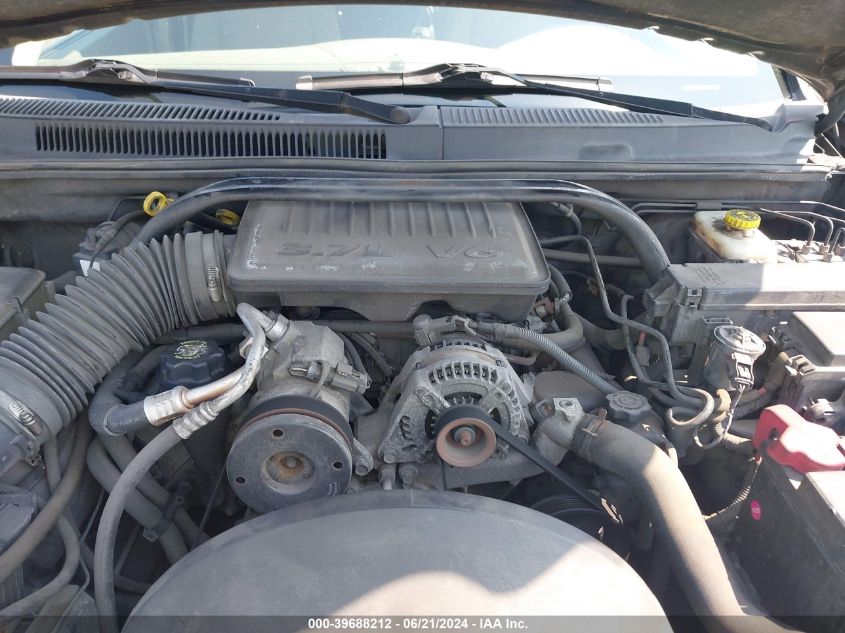 2005 Jeep Grand Cherokee Laredo VIN: 1J4GR48K35C716571 Lot: 39688212