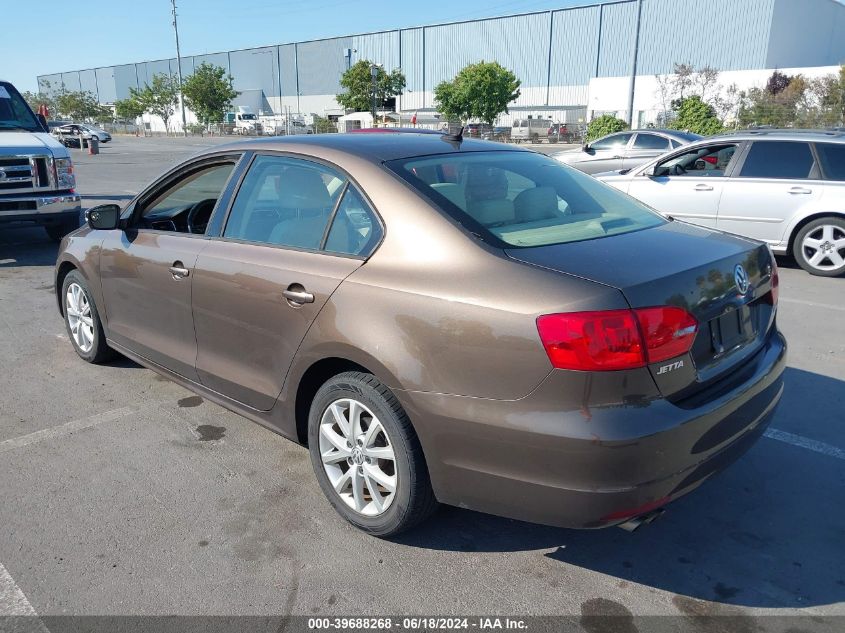 2012 Volkswagen Jetta 2.5L Se VIN: 3VWDP7AJ2CM131829 Lot: 39688268