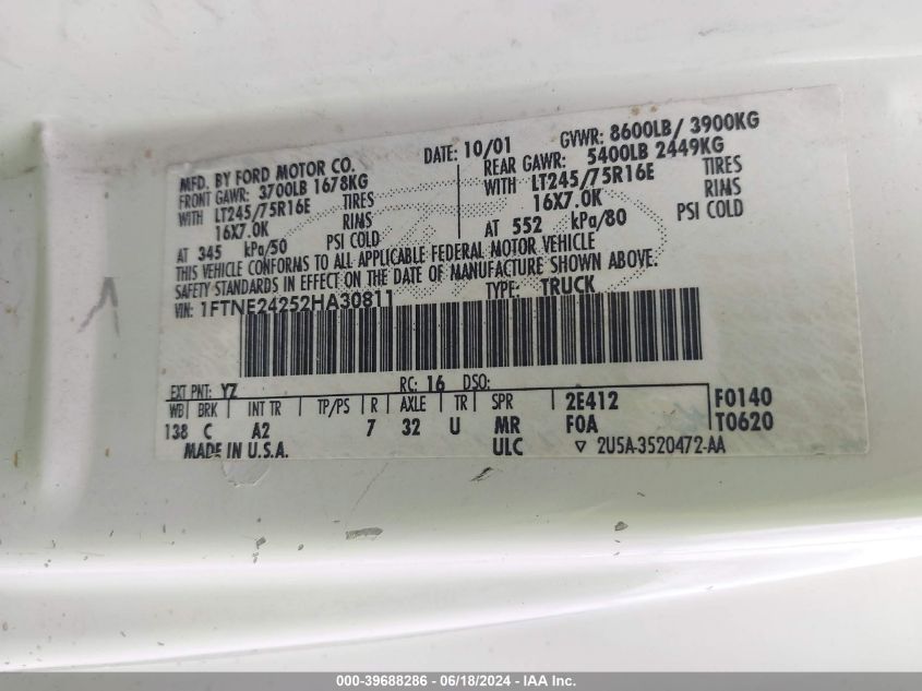 2002 Ford E-250 Commercial VIN: 1FTNE24252HA30811 Lot: 39688286