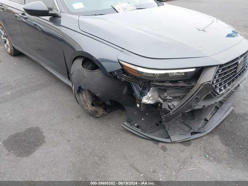 VIN 1HGCY1F32RA017615 2024 HONDA ACCORD EX
