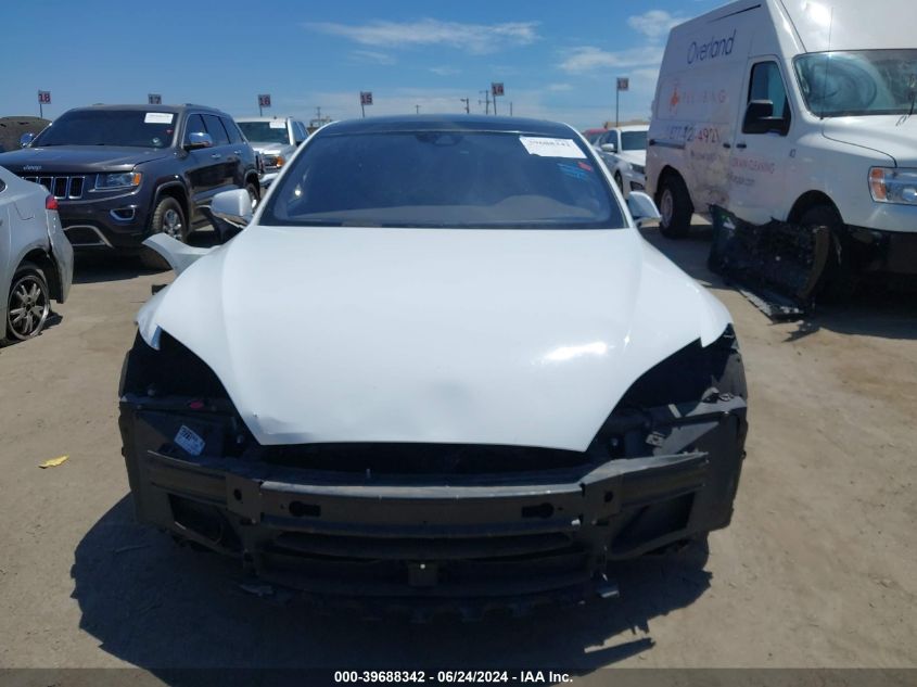 2015 Tesla Model S 70D/85D/P85D VIN: 5YJSA1E26FF118134 Lot: 39688342