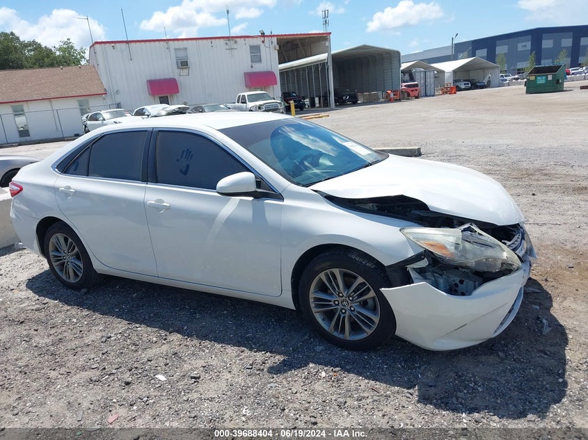 2015 Toyota Camry Se VIN: 4T1BF1FK2FU478312 Lot: 39688404