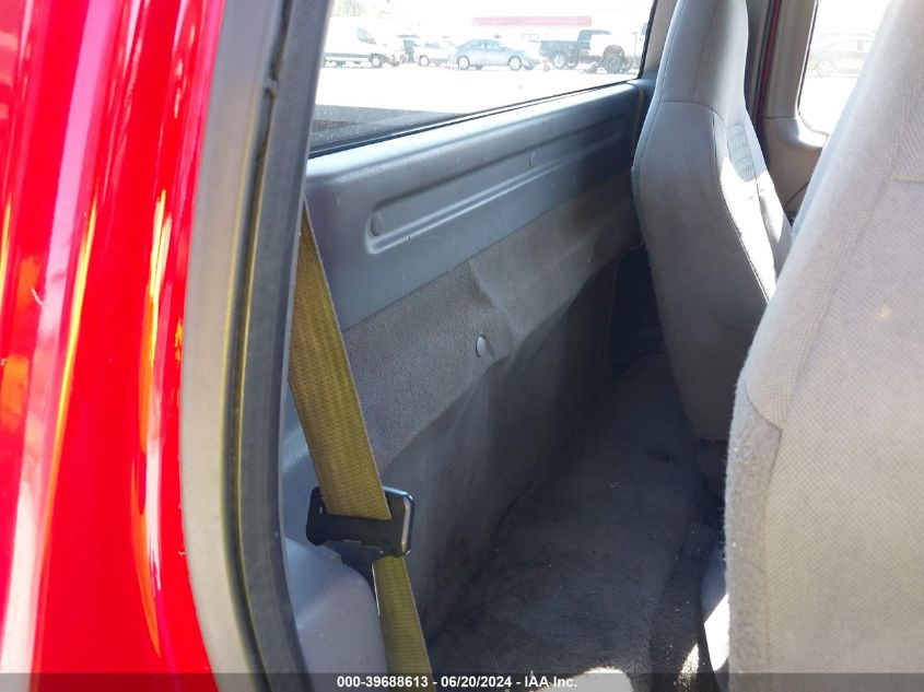 2002 Ford F-150 Xl/Xlt VIN: 1FTRF07212KB92405 Lot: 39688613