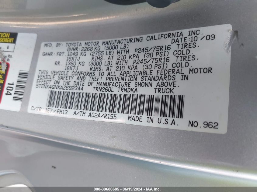 2010 Toyota Tacoma Prerunner VIN: 5TENX4GNXAZ692344 Lot: 39688685