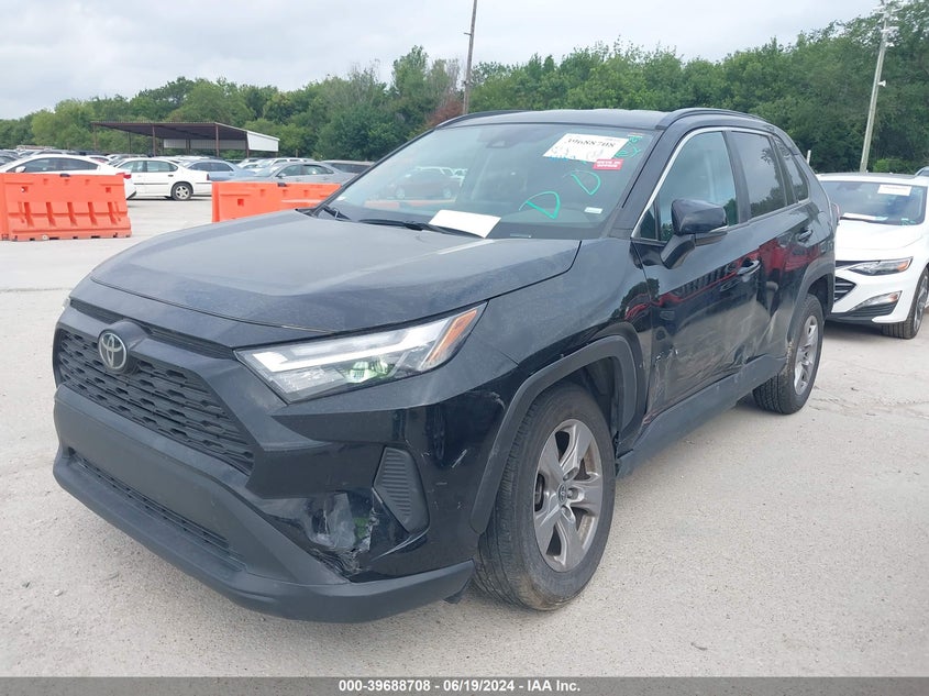 VIN 2T3W1RFV1PW266521 2023 TOYOTA RAV4 XLE