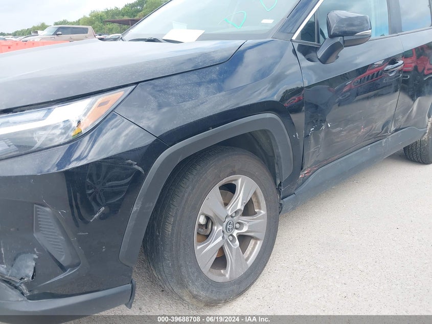 VIN 2T3W1RFV1PW266521 2023 TOYOTA RAV4 XLE